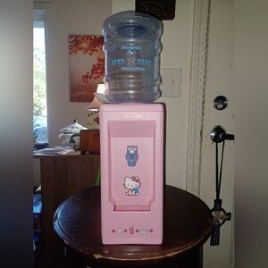 *Discount* Kids Hello kitty Vintage 8gal water dispenser with jug.